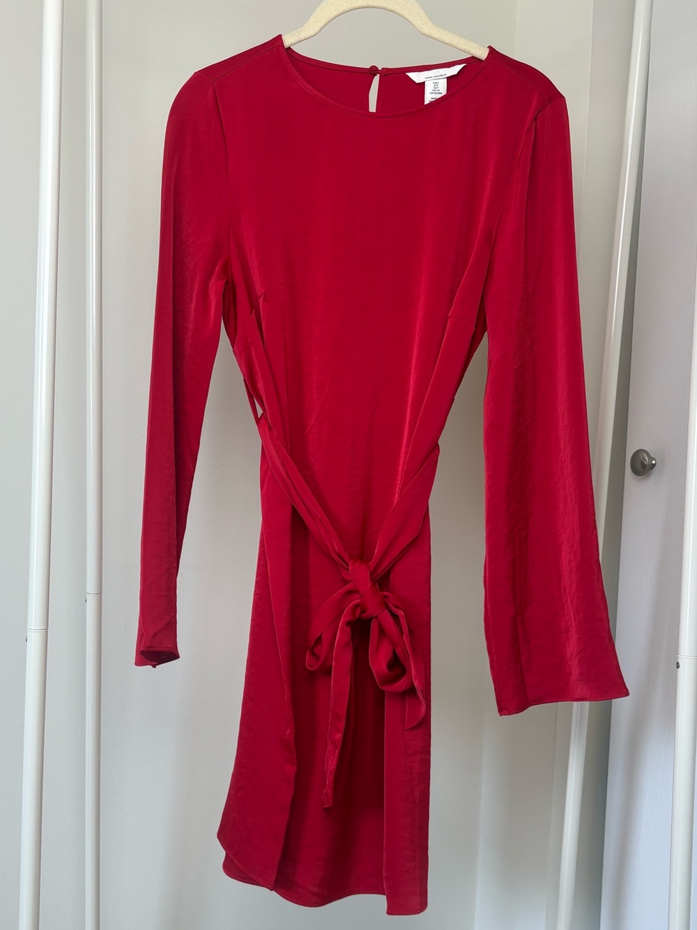 Maternity Long-Sleeve Red Tie-Waist Dress